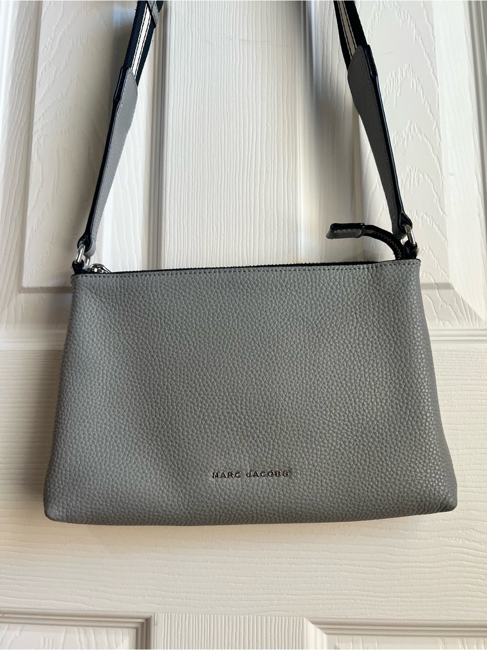 Marc Jacobs Cosmo Pebbled Leather Crossbody